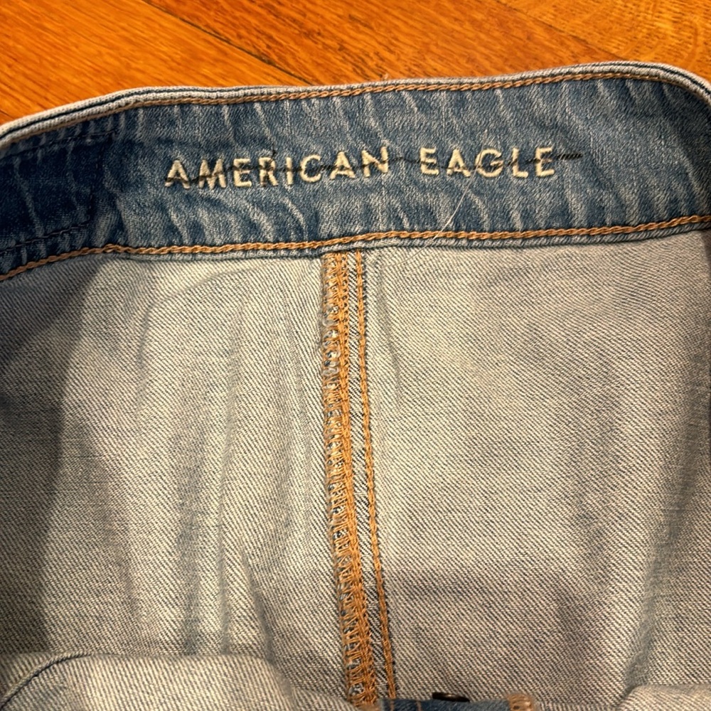 American Eagle Denim Skirt NWOT please send offer - Picture 2 of 4